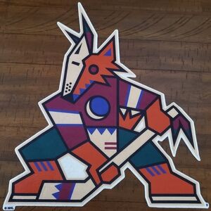NWT NHL Phoenix Coyotes Hockey Team Wall Felt Pendant